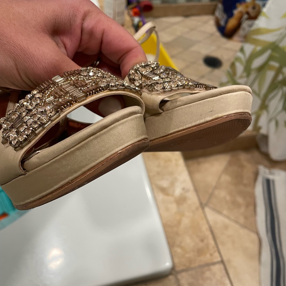 Shoes - Picture 5 of 6